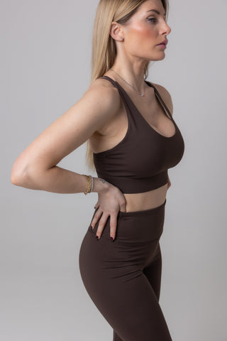 Completo fitness marrone